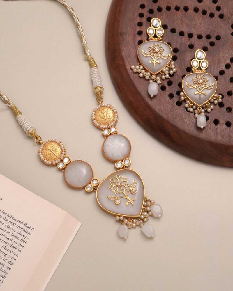 Ethnic Rajasi Necklace